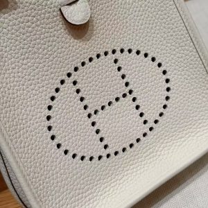 Hermes Evelyne 16 CM Bag Handmade In Taurillon Clemence Leather Gold Hardware l2 Nata - Image 13
