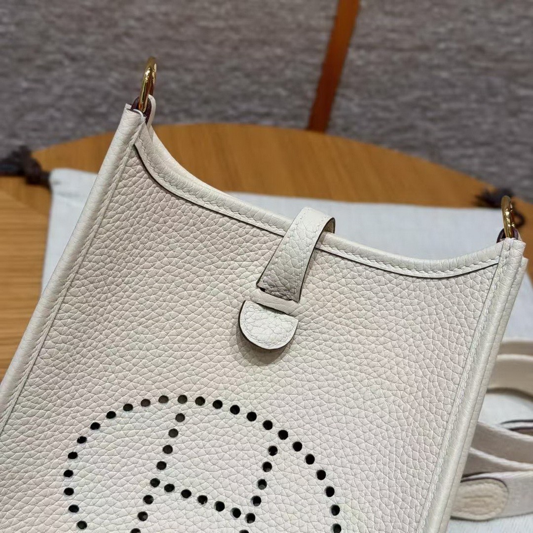 Hermes Evelyne 16 CM Bag Handmade In Taurillon Clemence Leather Gold Hardware l2 Nata - Image 11