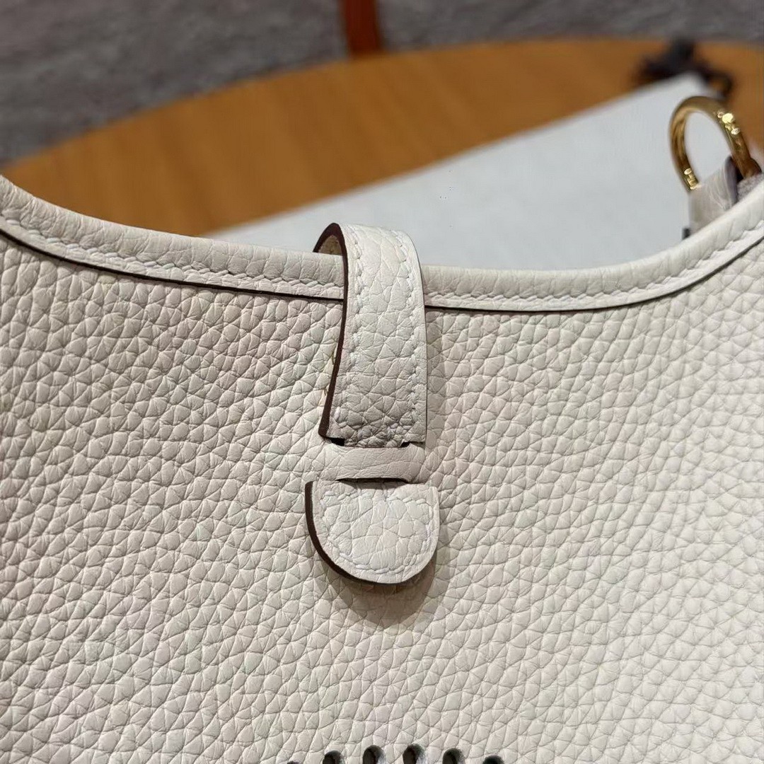Hermes Evelyne 16 CM Bag Handmade In Taurillon Clemence Leather Gold Hardware l2 Nata - Image 10