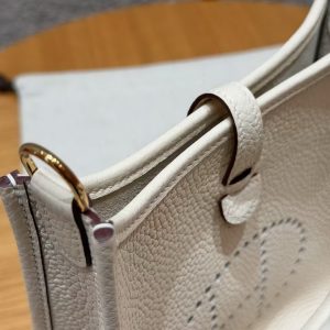 Hermes Evelyne 16 CM Bag Handmade In Taurillon Clemence Leather Gold Hardware l2 Nata - Image 7