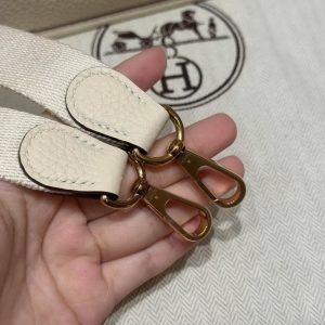 Hermes Evelyne 16 CM Bag Handmade In Taurillon Clemence Leather Gold Hardware l2 Nata - Image 3