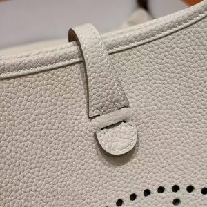 Hermes Evelyne 23 CM Bag Handmade In Taurillon Clemence Leather Gold Hardware 10 Craie - Image 2