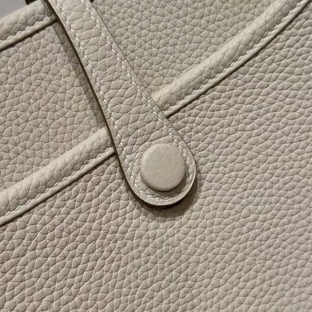 Hermes Evelyne 23 CM Bag Handmade In Taurillon Clemence Leather Gold Hardware 10 Craie - Image 20