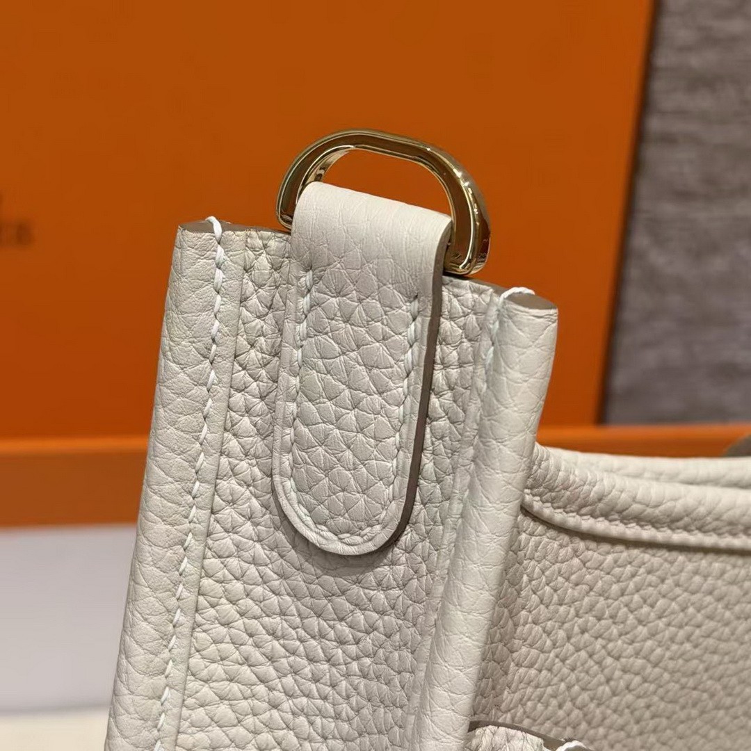 Hermes Evelyne 23 CM Bag Handmade In Taurillon Clemence Leather Gold Hardware 10 Craie - Image 19