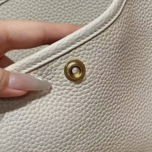 Hermes Evelyne 23 CM Bag Handmade In Taurillon Clemence Leather Gold Hardware 10 Craie - Image 18