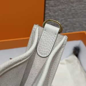 Hermes Evelyne 23 CM Bag Handmade In Taurillon Clemence Leather Gold Hardware 10 Craie - Image 15