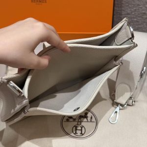 Hermes Evelyne 23 CM Bag Handmade In Taurillon Clemence Leather Silver Hardware 10 Craie - Image 10