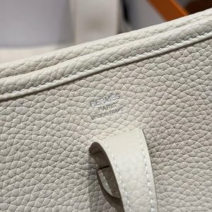 Hermes Evelyne 23 CM Bag Handmade In Taurillon Clemence Leather Silver Hardware 10 Craie - Image 9