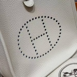 Hermes Evelyne 23 CM Bag Handmade In Taurillon Clemence Leather Silver Hardware 10 Craie - Image 8