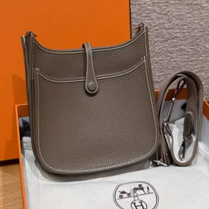 Hermes Evelyne 23 CM Bag Handmade In Taurillon Clemence Leather Silver Hardware 18 Etoupe - Image 2