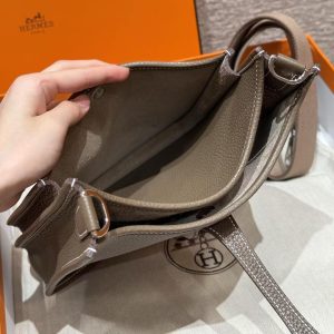 Hermes Evelyne 23 CM Bag Handmade In Taurillon Clemence Leather Silver Hardware 18 Etoupe - Image 13
