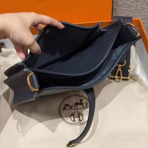 Hermes Evelyne 23 CM Bag Handmade In Taurillon Clemence Leather Gold Hardware 2Z Blue Niut - Image 11