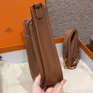 Hermes Evelyne 23 CM Bag Handmade In Taurillon Clemence Leather Gold Hardware 37 Gold - Image 16
