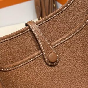Hermes Evelyne 23 CM Bag Handmade In Taurillon Clemence Leather Gold Hardware 37 Gold - Image 9