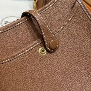 Hermes Evelyne 23 CM Bag Handmade In Taurillon Clemence Leather Gold Hardware 37 Gold - Image 6
