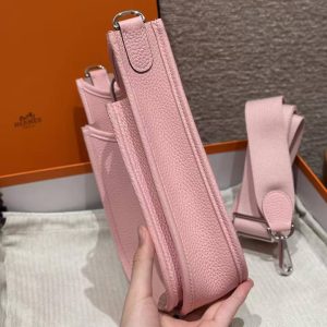 Hermes Evelyne 23 CM Bag Handmade In Taurillon Clemence Leather Silver Hardware 3q Rose Sakura - Image 17