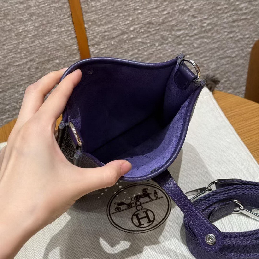 Hermes Evelyne 16 CM Bag Handmade In Taurillon Clemence Leather Silver Hardware 3w Prunoir - Image 15