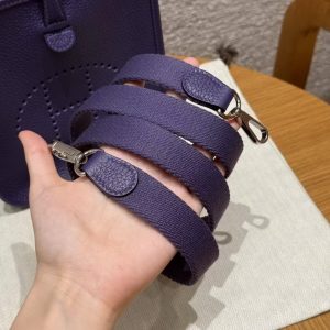 Hermes Evelyne 16 CM Bag Handmade In Taurillon Clemence Leather Silver Hardware 3w Prunoir - Image 4