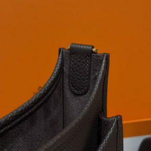 Hermes Evelyne 23 CM Bag Handmade In Taurillon Clemence Leather Gold Hardware 46 Ebene - Image 9