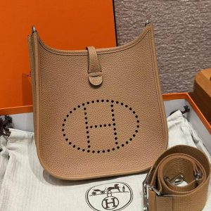 Hermes Evelyne 23 CM Bag Handmade In Taurillon Clemence Leather Silver Hardware 4B Biscuit