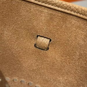 Hermes Evelyne 23 CM Bag Handmade In Taurillon Clemence Leather Silver Hardware 4B Biscuit - Image 7