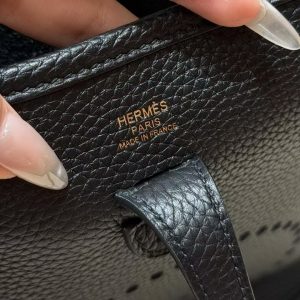 Hermes Evelyne 23 CM Bag Handmade In Taurillon Clemence Leather Gold Hardware 89 Noir - Image 14