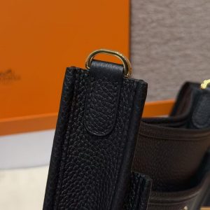 Hermes Evelyne 23 CM Bag Handmade In Taurillon Clemence Leather Gold Hardware 89 Noir - Image 8