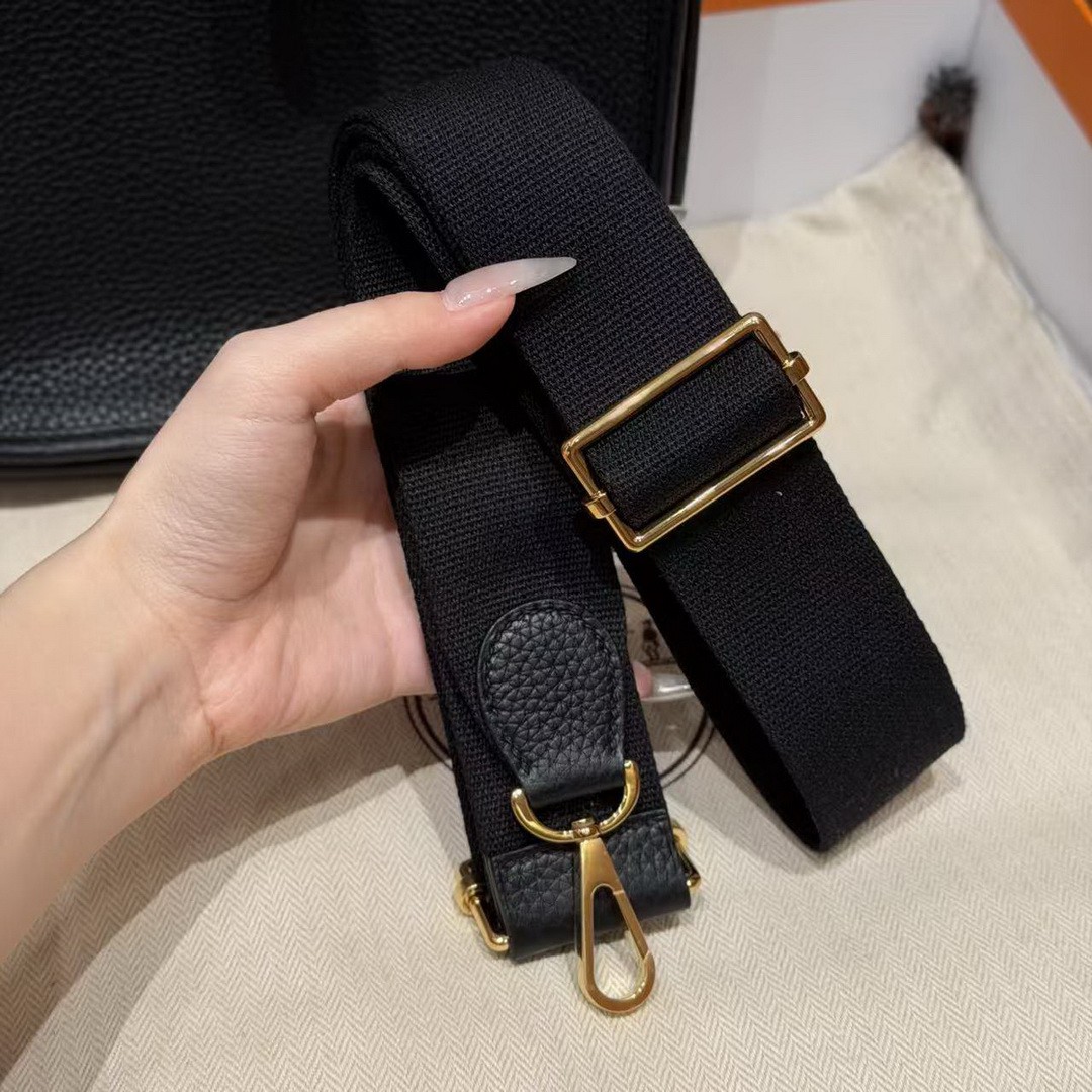 Hermes Evelyne 23 CM Bag Handmade In Taurillon Clemence Leather Gold Hardware 89 Noir - Image 6