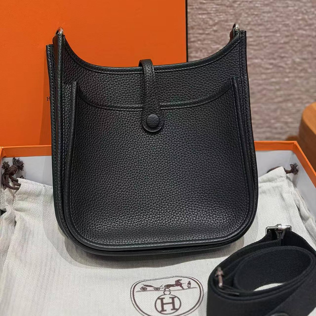 Hermes Evelyne 23 CM Bag Handmade In Taurillon Clemence Leather Silver Hardware 89 Noir - Image 2