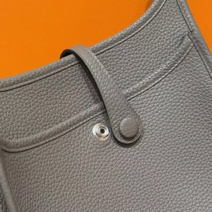 Hermes Evelyne 23 CM Bag Handmade In Taurillon Clemence Leather Silver Hardware 8F Etain - Image 9