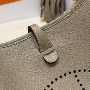 Hermes Evelyne 23 CM Bag Handmade In Taurillon Clemence Leather Gold Hardware 8Q Beige Marfa - Image 11