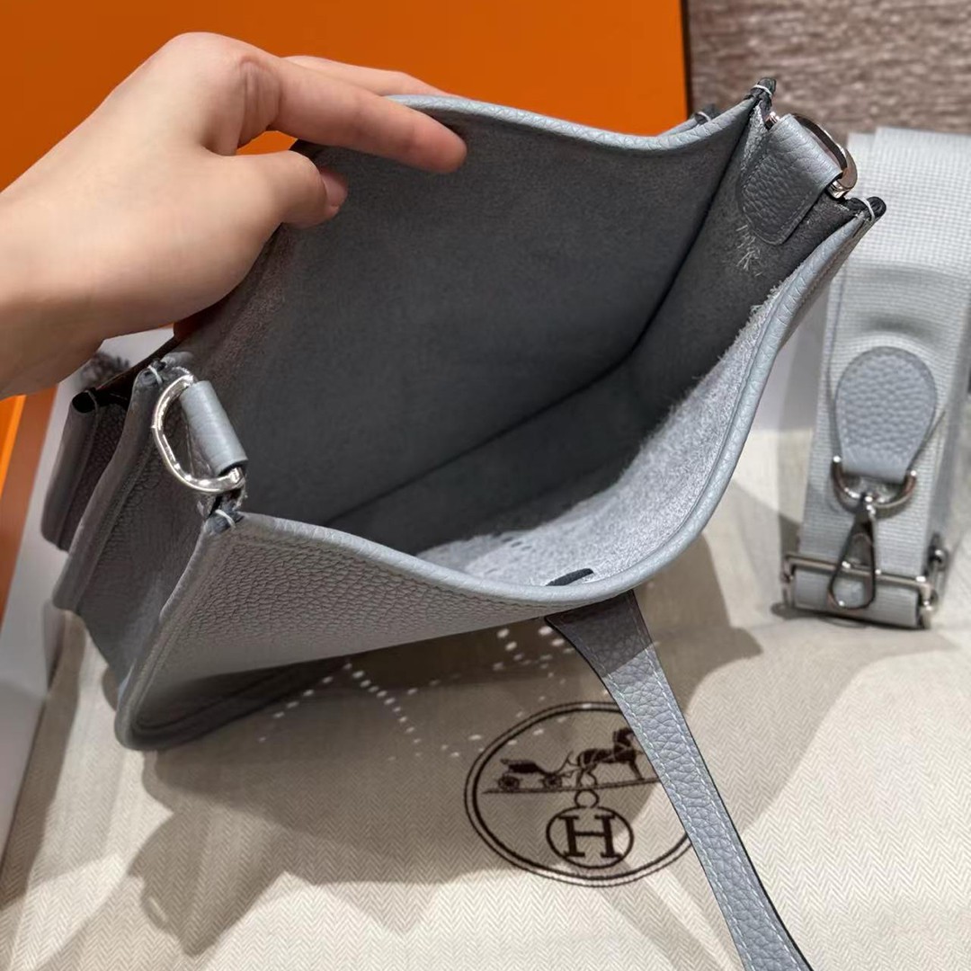 Hermes Evelyne 23 CM Bag Handmade In Taurillon Clemence Leather Silver Hardware P0 Girs Pantin - Image 15
