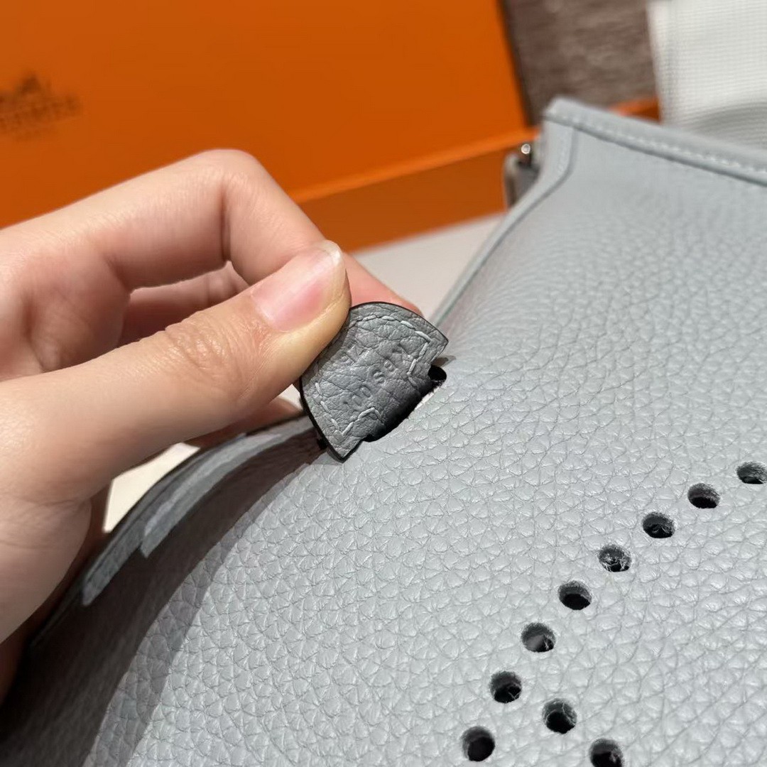 Hermes Evelyne 23 CM Bag Handmade In Taurillon Clemence Leather Silver Hardware P0 Girs Pantin - Image 12