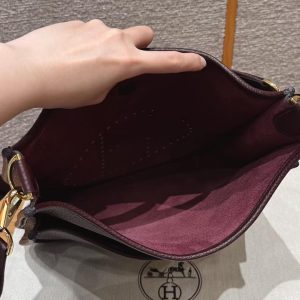 Hermes Evelyne 29 CM Bag Handmade In Taurillon Clemence Leather Gold Hardware 0G Rouge Seller - Image 17