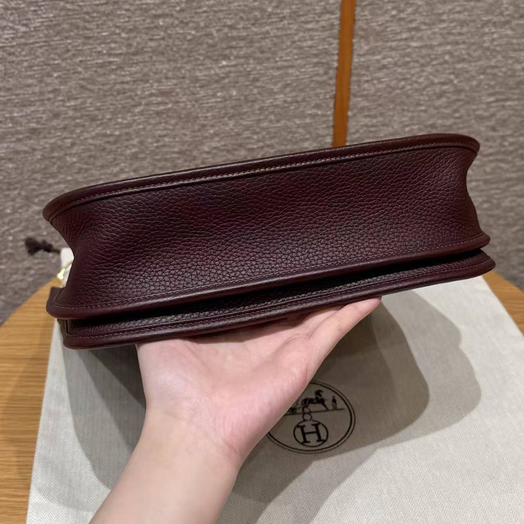 Hermes Evelyne 29 CM Bag Handmade In Taurillon Clemence Leather Gold Hardware 0G Rouge Seller - Image 16