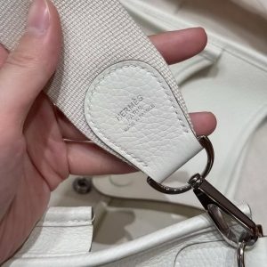 Hermes Evelyne 29 CM Bag Handmade In Taurillon Clemence Leather Silver Hardware 0T Mushroom - Image 12