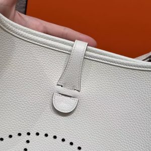 Hermes Evelyne 29 CM Bag Handmade In Taurillon Clemence Leather Silver Hardware 0T Mushroom - Image 11