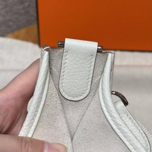 Hermes Evelyne 29 CM Bag Handmade In Taurillon Clemence Leather Silver Hardware 0T Mushroom - Image 5