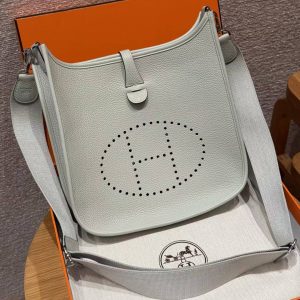 Hermes Evelyne 29 CM Bag Handmade In Taurillon Clemence Leather Silver Hardware 0W Gris Neve