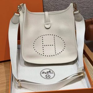 Hermes Evelyne 29 CM Bag Handmade In Taurillon Clemence Leather Gold Hardware 10 Craie