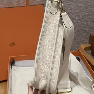 Hermes Evelyne 29 CM Bag Handmade In Taurillon Clemence Leather Gold Hardware 10 Craie - Image 15