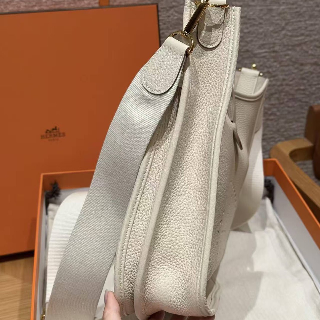 Hermes Evelyne 29 CM Bag Handmade In Taurillon Clemence Leather Gold Hardware 10 Craie - Image 14