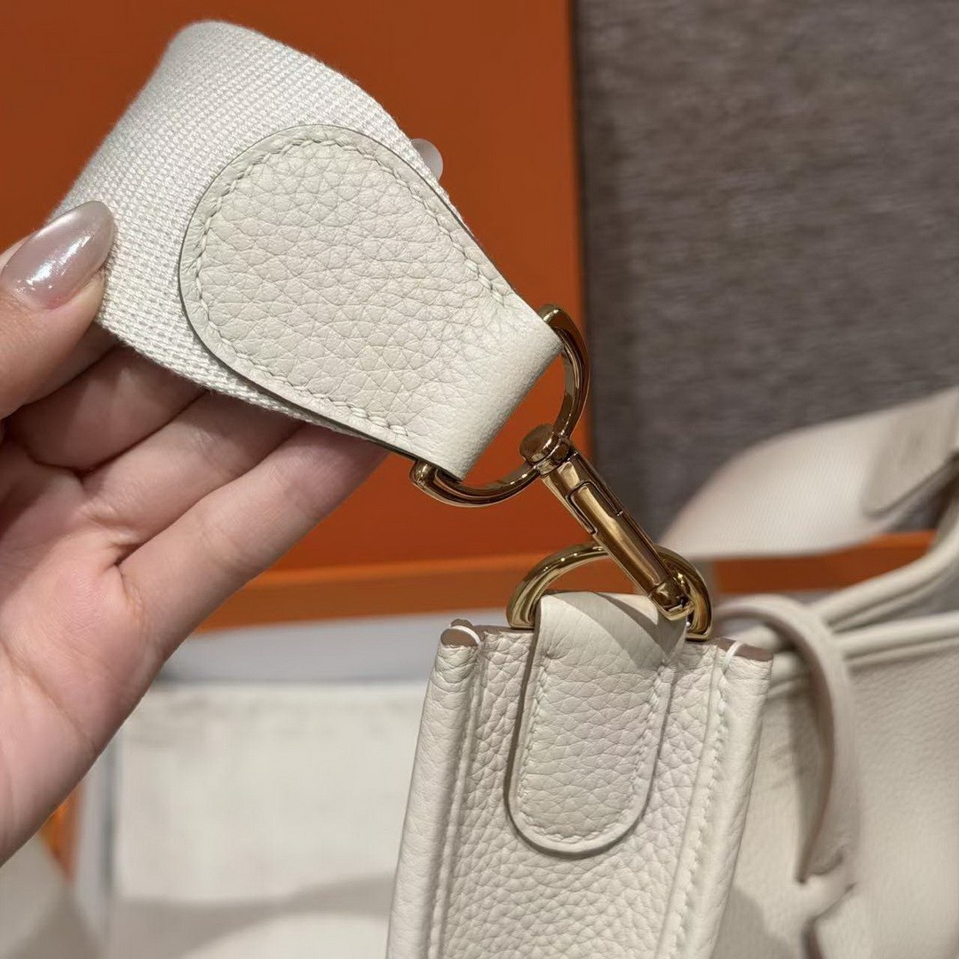 Hermes Evelyne 29 CM Bag Handmade In Taurillon Clemence Leather Gold Hardware 10 Craie - Image 8