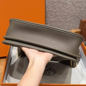 Hermes Evelyne 29 CM Bag Handmade In Taurillon Clemence Leather Gold Hardware 18 Etoupe - Image 13