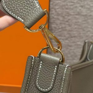 Hermes Evelyne 29 CM Bag Handmade In Taurillon Clemence Leather Gold Hardware 18 Etoupe - Image 7