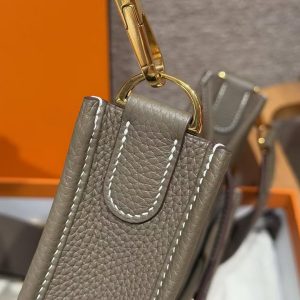 Hermes Evelyne 29 CM Bag Handmade In Taurillon Clemence Leather Gold Hardware 18 Etoupe - Image 5