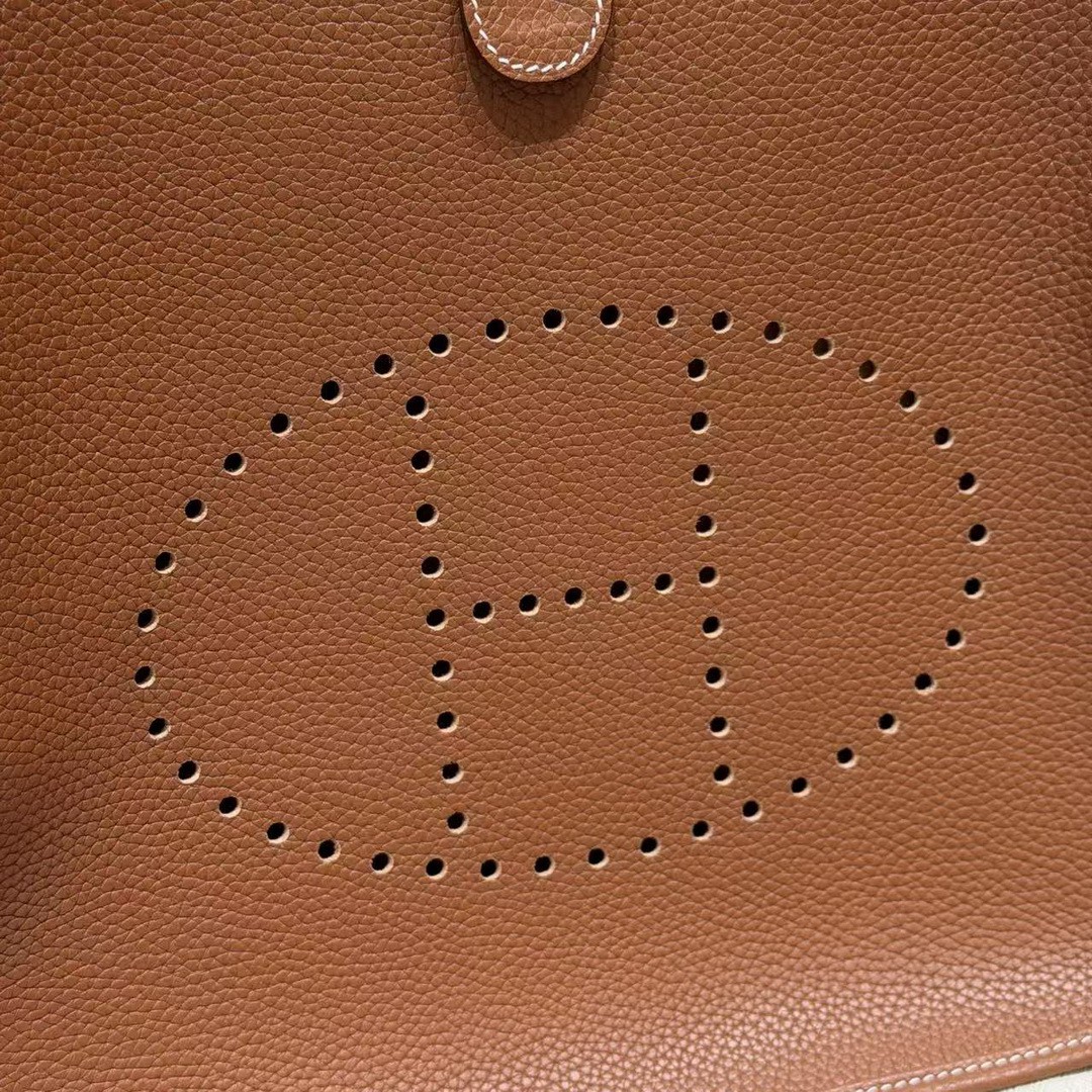 Hermes Evelyne 29 CM Bag Handmade In Taurillon Clemence Leather Silver Hardware 37 Gold - Image 10