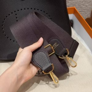 Hermes Evelyne 29 CM Bag Handmade In Taurillon Clemence Leather Gold Hardware 46 Ebene - Image 4