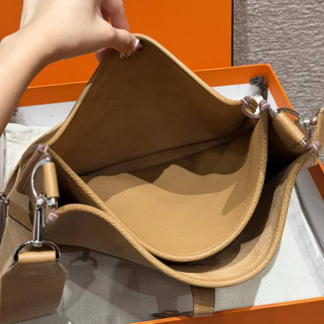 Hermes Evelyne 29 CM Bag Handmade In Taurillon Clemence Leather Silver Hardware 4B Biscuit - Image 14