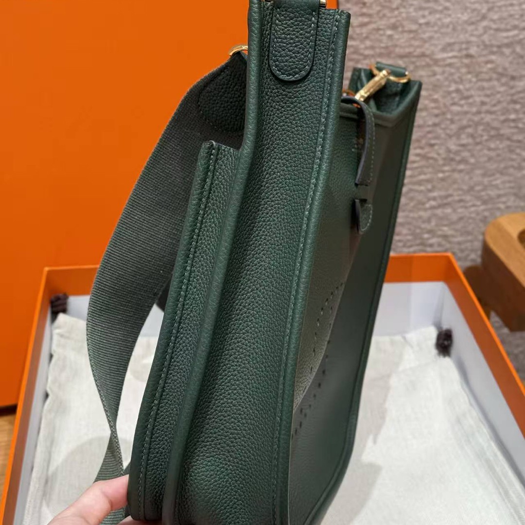 Hermes Evelyne 29 CM Bag Handmade In Taurillon Clemence Leather Gold Hardware 65 Vert Moyen - Image 18